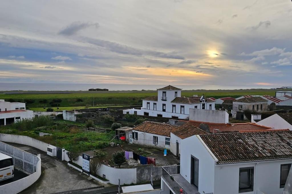 Cozy Sea View Apartment Near City & Airport Ponta Delgada  Exterior photo
